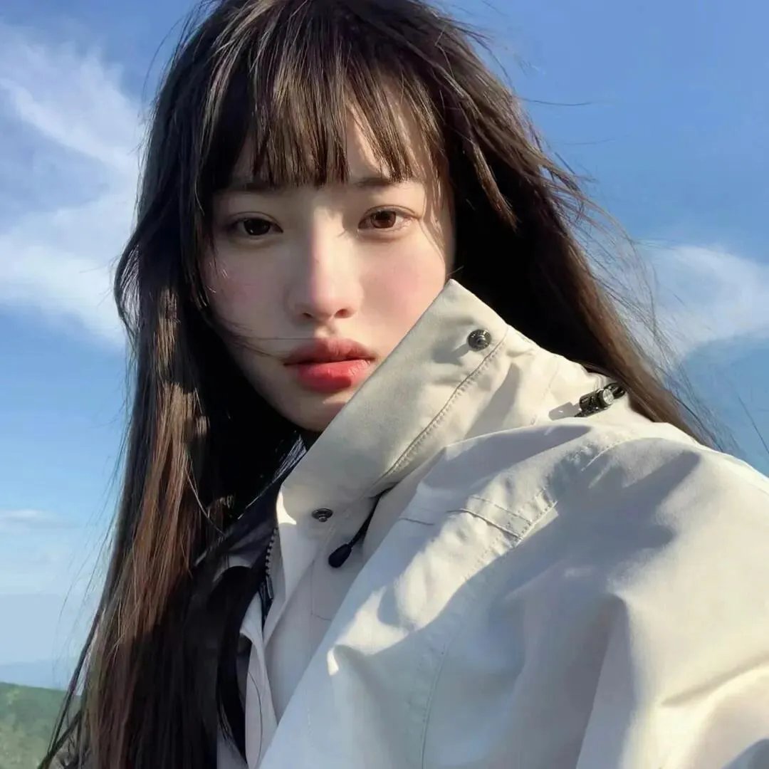 在此一群